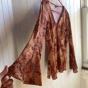 Vintage Y2K Brocade Print orange brown V Neck Bell Sleeve Top - Size Large 70's